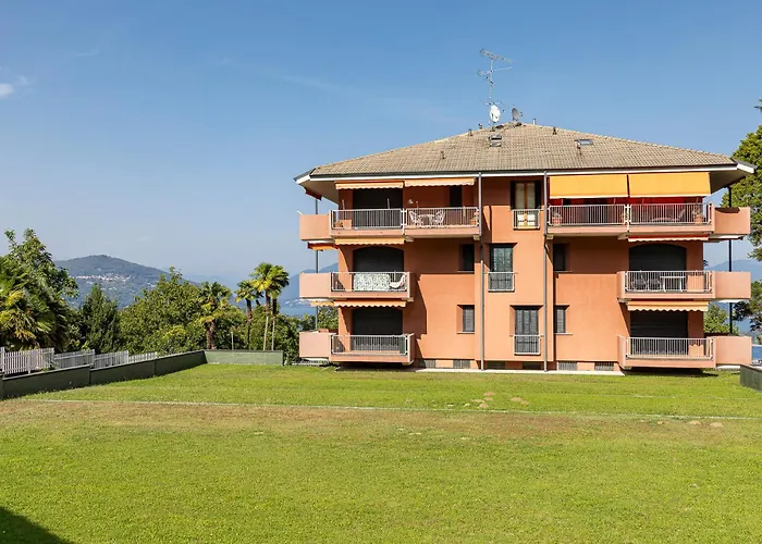 Arona Vista Panoramica Appartement *
