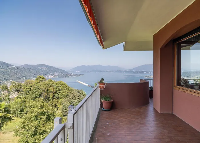 Arona Vista Panoramica Appartement